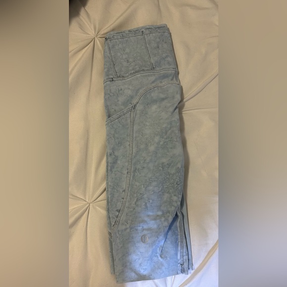 Lululemon Fast and Free HR Shorts light blue 10” Size 0 - Picture 4 of 5